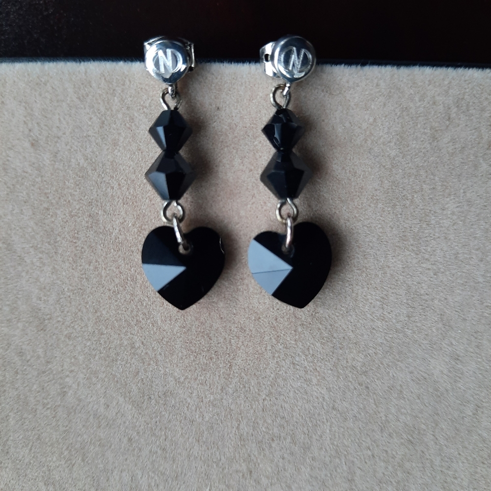 Caroline Néron Black Heart Earrings Rhodium Plated